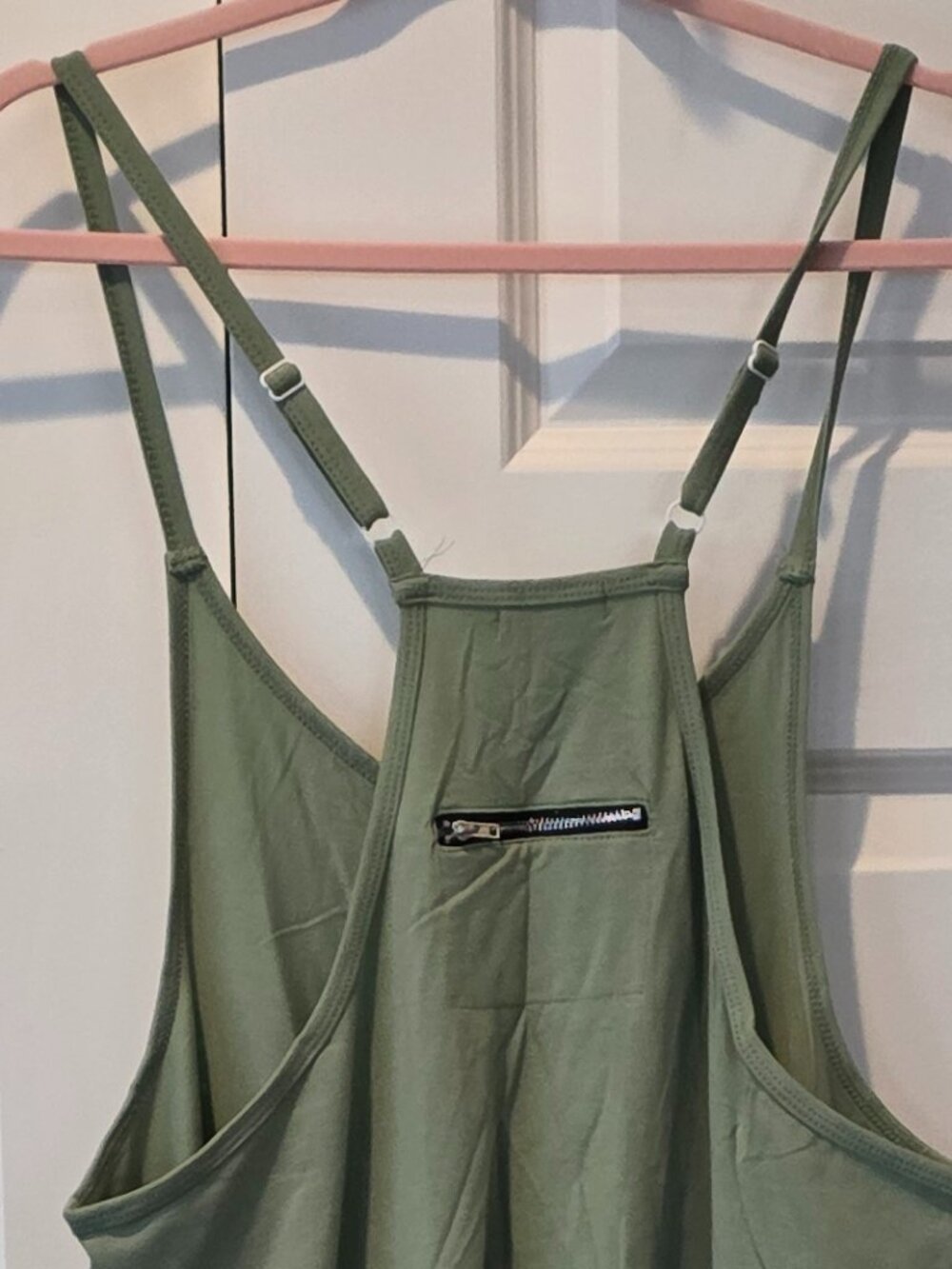 New: Oufeiya Spaghetti Strap Sleeveless Jumpsuit - Picture 13 of 13